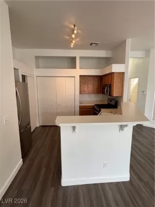 Photo #6: 2748229 Listing