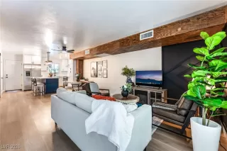 Photo #1: 2748234 Listing 