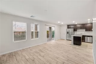 Photo #4: 2748240 Listing 