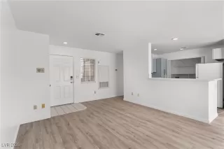 Photo #5: 2748249 Listing 