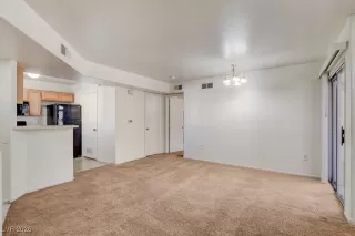 Photo #3: 2748320 Listing 