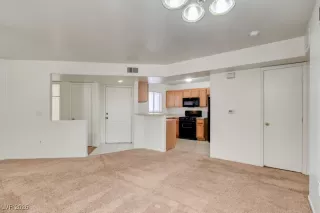 Photo #6: 2748320 Listing 