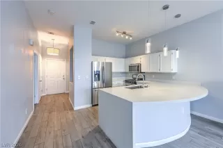 Photo #6: 2748327 Listing 