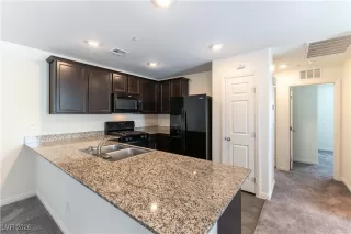 Photo #2: 2748358 Listing 