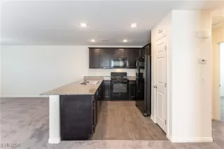 Photo #6: 2748358 Listing 