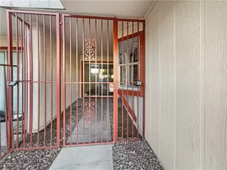 Photo #4: 2748369 Listing 