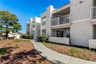 Photo #1: 2748390 Listing 