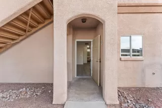 Photo #4: 2748401 Listing 