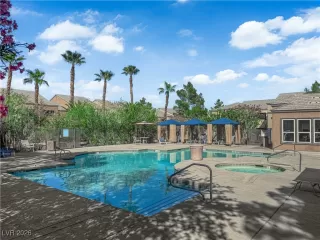 Photo #4: 2748409 Listing 