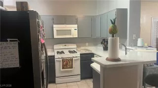 Photo #2: 2748427 Listing 