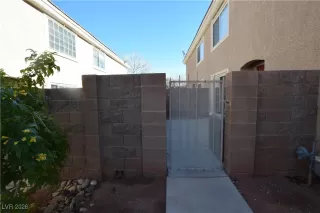 Photo #3: 2748463 Listing 