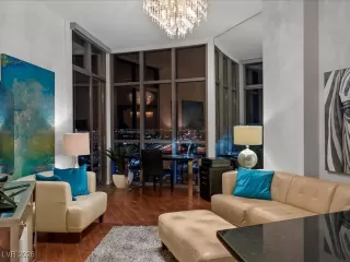 Photo #5: 2748471 Listing 