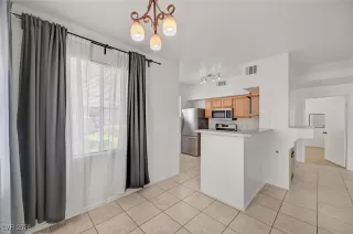 Photo #3: 2748510 Listing 