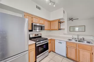 Photo #5: 2748510 Listing 