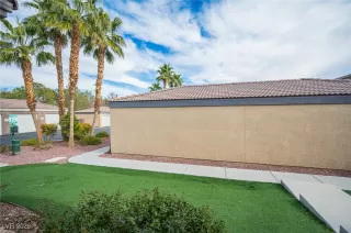 Photo #5: 2748518 Listing 