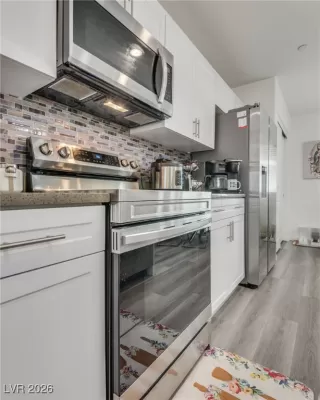 Photo #3: 2748584 Listing