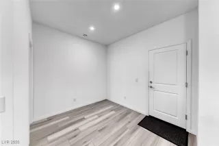 Photo #5: 2748586 Listing 