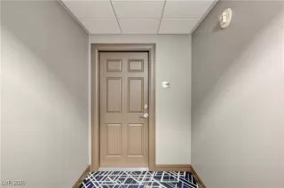 Photo #3: 2748595 Listing