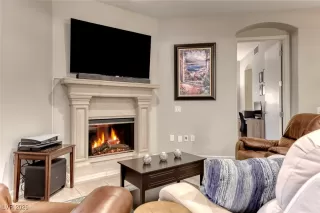 Photo #4: 2748627 Listing 