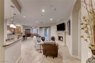 Photo #5: 2748627 Listing 