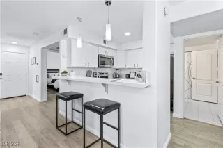 Photo #5: 2748659 Listing 