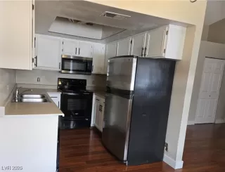 Photo #2: 2748702 Listing 