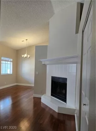 Photo #4: 2748702 Listing 