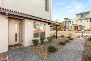 Photo #2: 2748711 Listing 