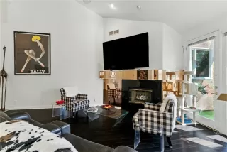 Photo #5: 2748727 Listing 