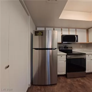 Photo #5: 2748735 Listing 