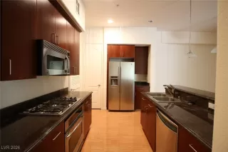 Photo #2: 2748739 Listing