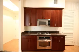 Photo #3: 2748739 Listing