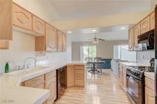 Photo #3: 2748756 Listing 