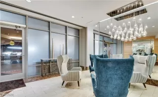 Photo #3: 2748819 Listing