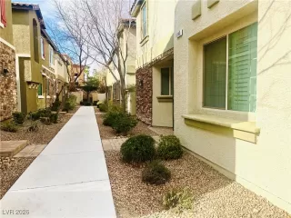 Photo #4: 2748836 Listing 