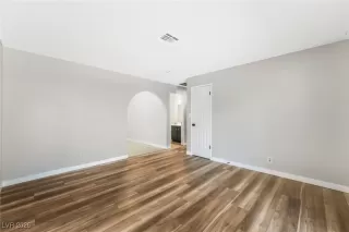 Photo #6: 2748867 Listing 