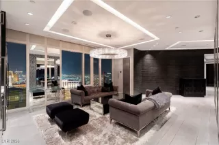 Photo #1: 2748873 Listing