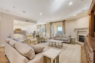 Photo #5: 2748889 Listing 