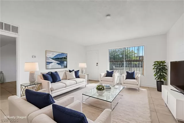 MLS: 2748890 Condo For Sale