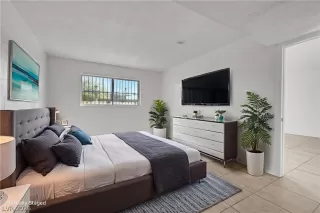 Photo #2: 2748890 Listing 