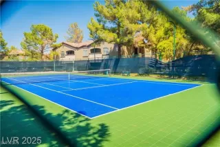 Photo #3: 2748902 Listing 