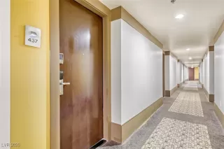 Photo #2: 2748907 Listing 