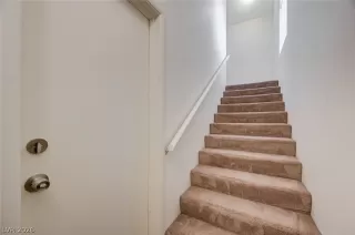 Photo #6: 2748913 Listing 