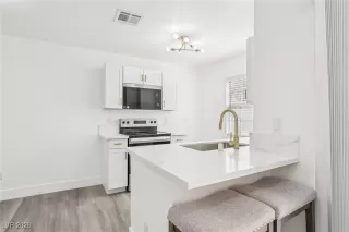 Photo #2: 2748922 Listing 