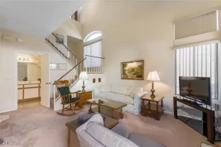 Photo #4: 2748947 Listing 