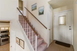 Photo #5: 2748947 Listing 