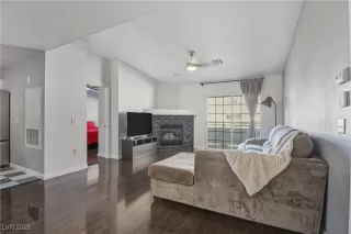 Photo #2: 2748968 Listing 