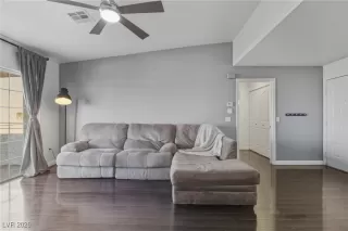 Photo #4: 2748968 Listing 