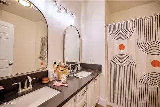 Photo #3: 2748994 Listing