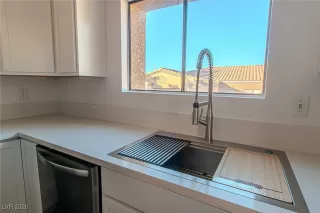 Photo #3: 2749004 Listing 